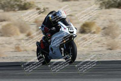 media/Dec-07-2025-CVMA (Sun) [[3e7d2de5dc]]/Race 8-Middleweight Shootout/